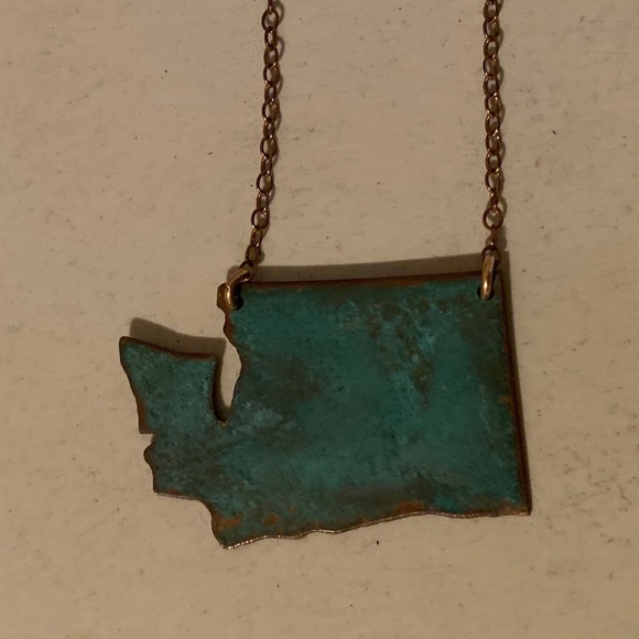 Washington State gold filled necklace - Picture 3 of 16